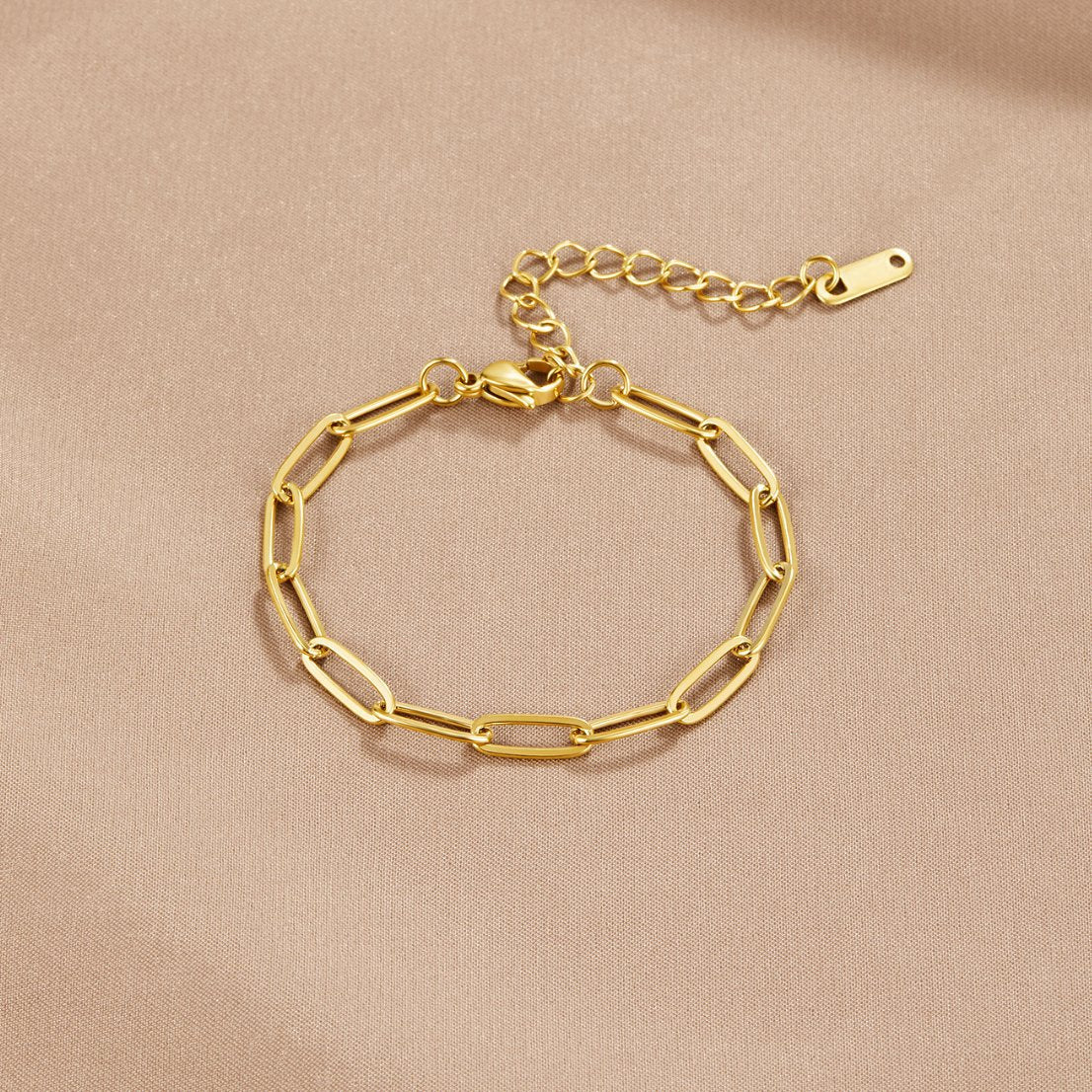 Gold bracelet with beads